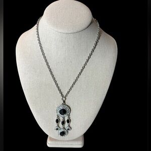 LOVELY STATEMENT NECKLACE 12”